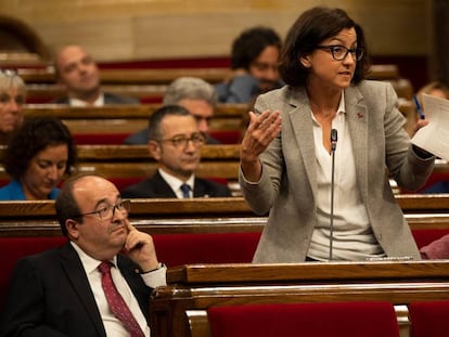 Eva Granados, durante un pleno del Parlament.