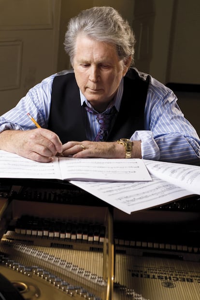 <i>Brian Wilson reimagines Gershwin</i> incluye dos piezas inacabadas del compositor.