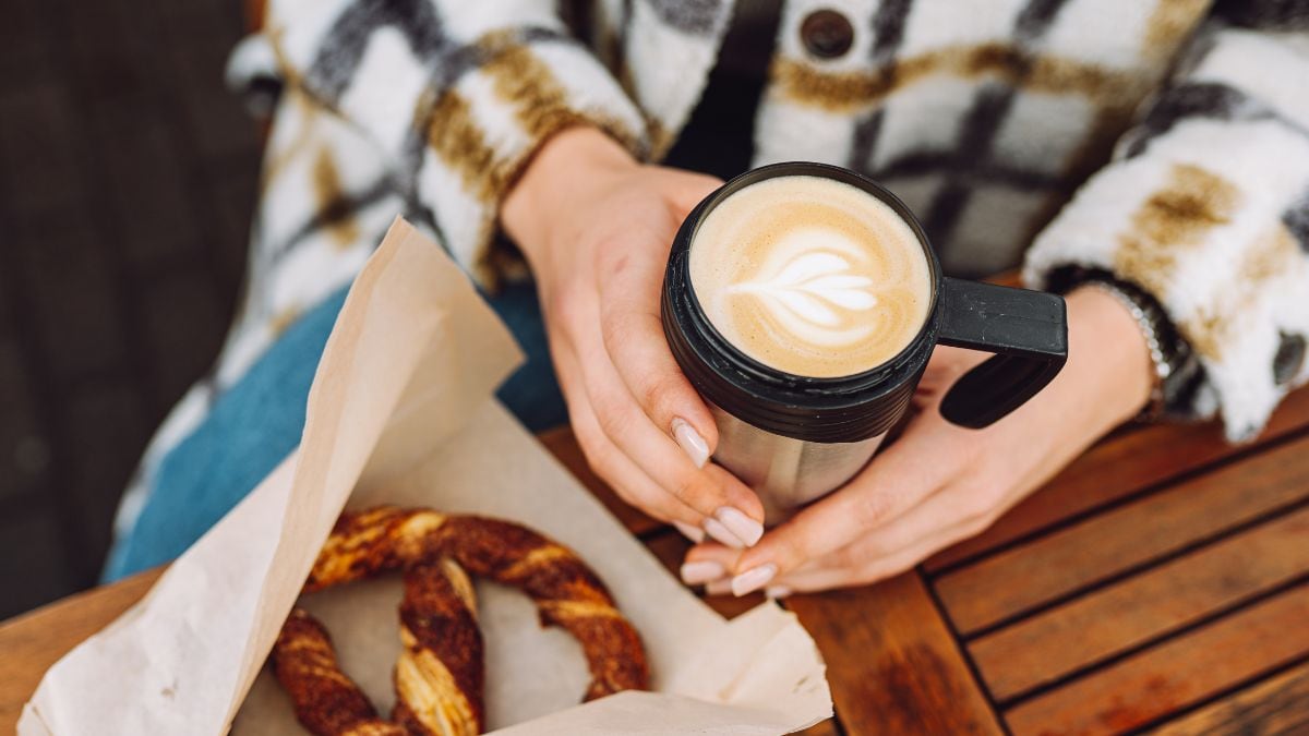 Cinco tazas con agitador automático que revolucionarán tu forma de tomar el café