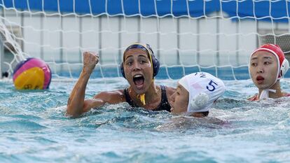 Bea Ortiz celebra un gol en el Espa&ntilde;a-China.