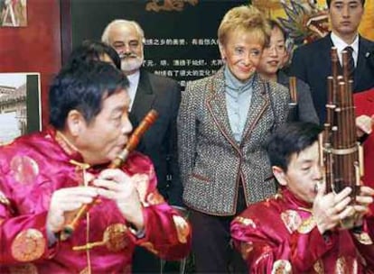 María Teresa Fernández de la Vega, en un espectáculo musical en Shanghai.