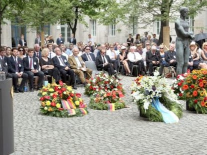 El presidente alem&aacute;n, Joachim Gauck, durante el homenaje a los h&eacute;roes de la Operaci&oacute;n Walkiria en su 70 aniversario.