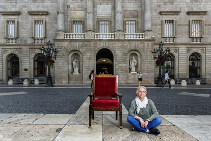 La candidata de la CUP, María José Lecha, prefereix mantenir-se al marge de la poltrona municipal. És la candidata original que, en l'entrevista amb aquest diari, va assegurar que un dels seus desitjos és "fer por als lobbies".