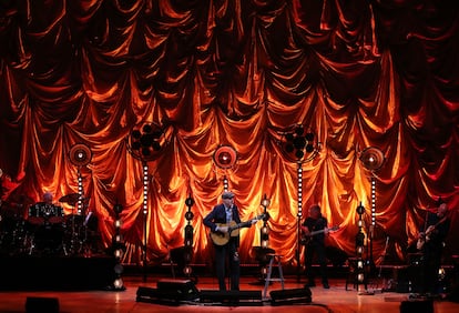 James Taylor, durante el concierto en el Auditorio Nacional.