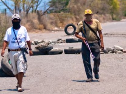Miembros de la autodefensa ciudadana en La Ruana (Michoacán).
