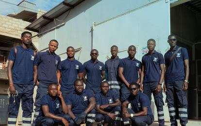 Equipo de trabajadores de Paps en Senegal, que ganan de media 2,5 veces más que los repartidores de empresas de reparto a domicilio europeas. 