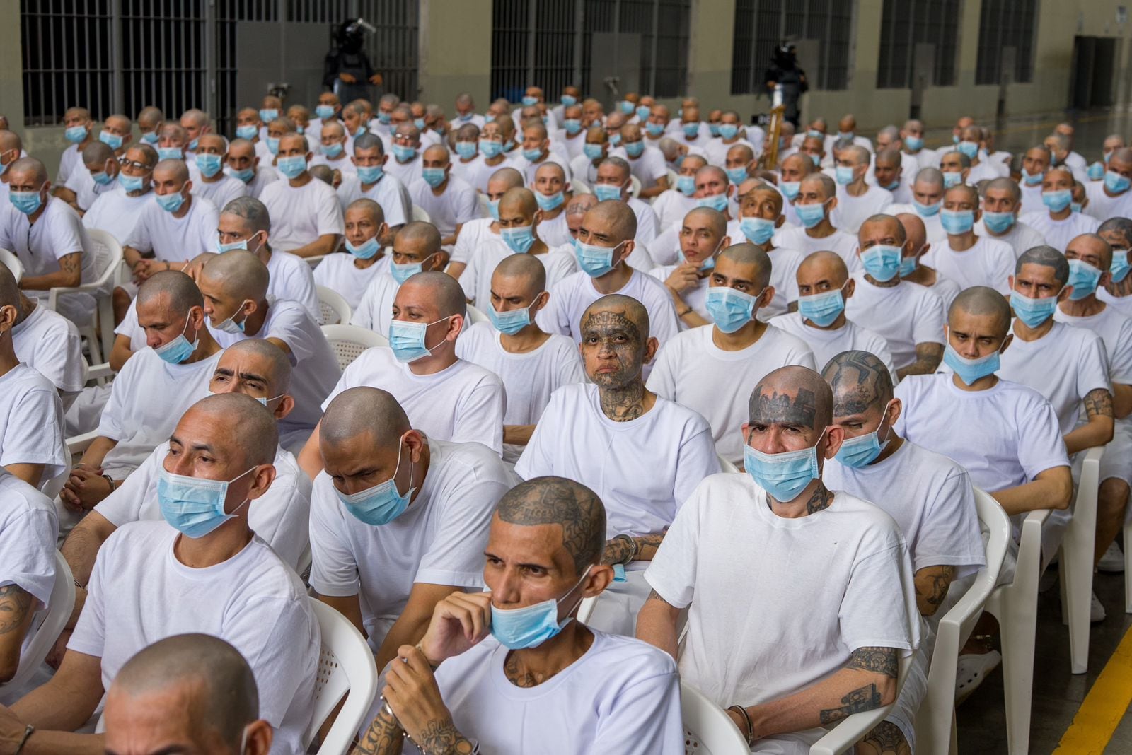 El Salvador juzga a casi 500 cabecillas de la Mara Salvatrucha entre críticas internacionales