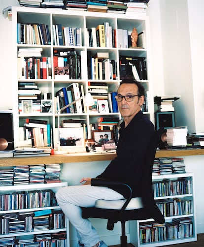 Alberto Iglesias, retratado en su casa en Madrid.