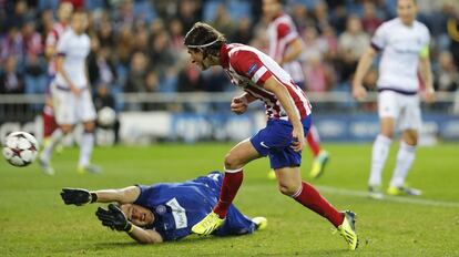 Filipe Luis marca el 3 a 0