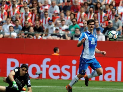 Gerard Moreno marca el segundo gol del Espanyol ante el Girona.