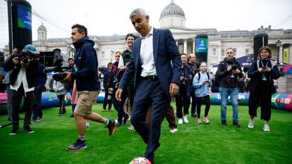 El alcalde de Londres, Sadiq Khan, este jueves en Trafalgar Square, para presentar los eventos programados para la final de la Champions League