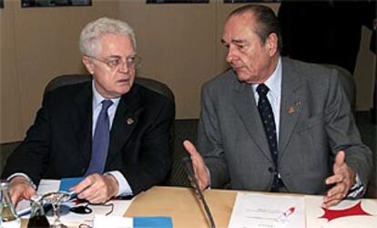 Lionel Jospin y Jacques Chirac, antes del comienzo de la sesión.