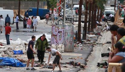 El mercadillo de Cala Finestrat, tras la crecida de agua que ha causado la muerte de un matrimonio británico.