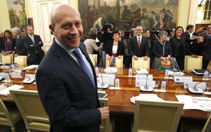 El ministro de Educación, José Ignacio Wert, antes de la reunión con los consejeros de las comunidades autónomas.