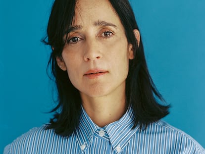 Julieta Venegas wears a Miu Miu shirt.