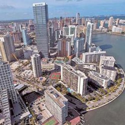 Sacyr negocia la venta al Santander de una torre en Miami