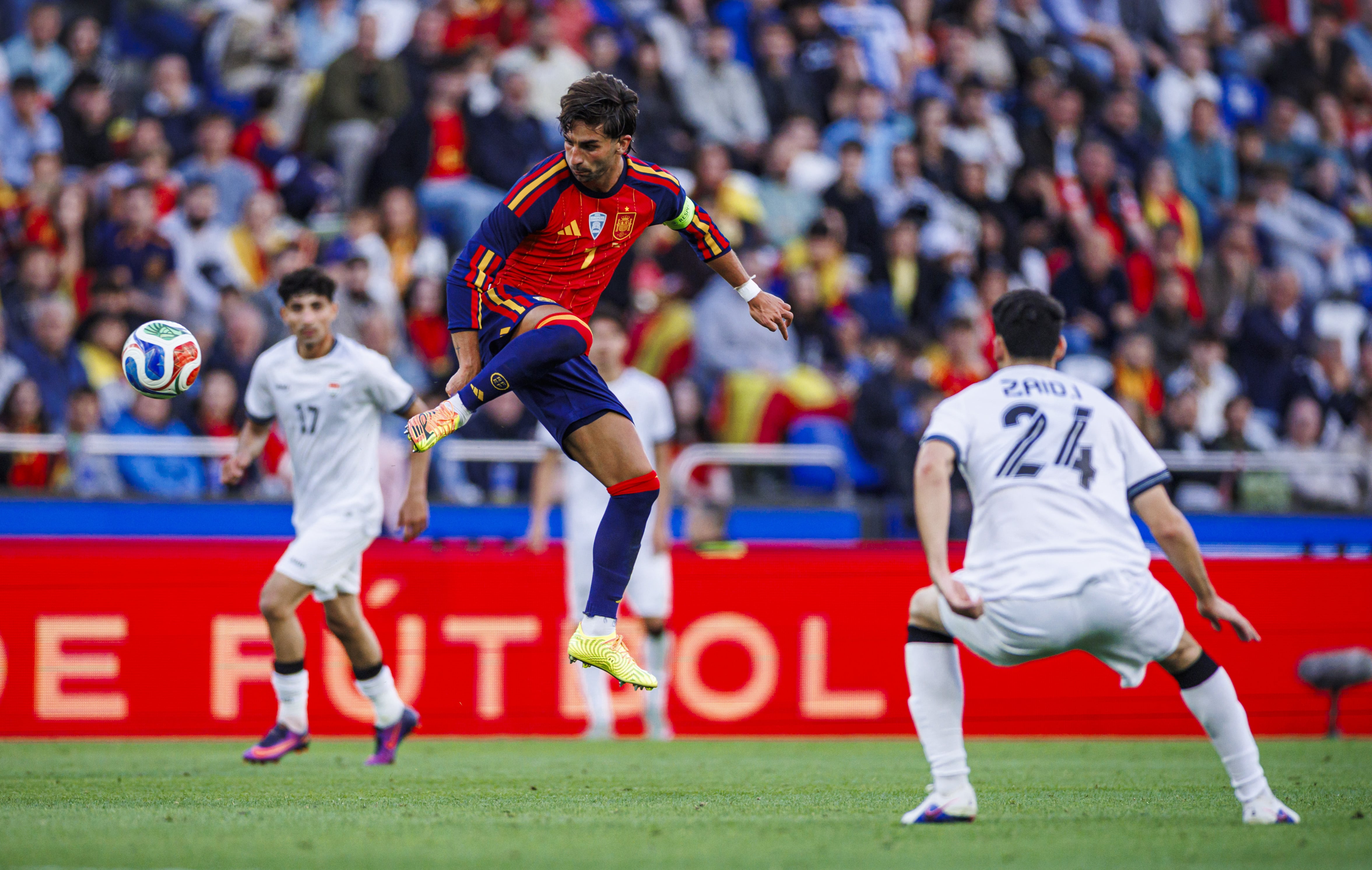 España se va a América tras una pachanga ante Irak