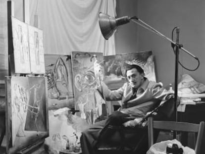 Dal&iacute;, en su estudio en Nueva York en 1943. 