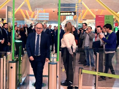 El presidente de Iberia, Luis Gallego, en la Terminal 4 de Barajas. 