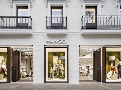 Una tienda de Mango en la calle Serrano de Madrid.