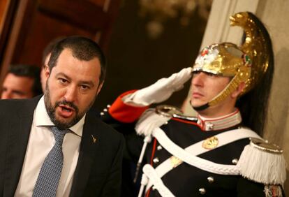 El líder de la Liga Norte, Matteo Salvini, camino de una reunión en la sede de la presidencia italiana.