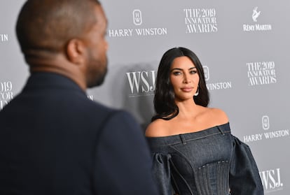 Kim Kardashian y su marido el rapero Kanye West asisten a los WSJ Magazine 2019 Innovator Awards en el MOMA el 6 de noviembre de 2019 en Nueva York.