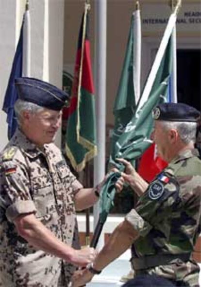 Ceremonia de traspaso del mando de la OTAN al Eurocuerpo en Afganistán.