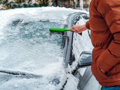 Te contamos cuál es el mejor protector para el parabrisas contra la nieve que e puede comprar en Amazon
