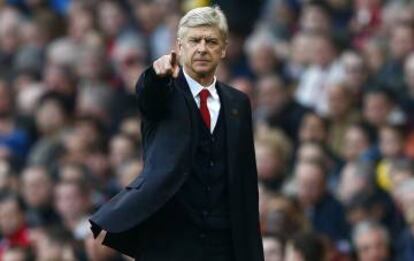 Wenger, ante el City.