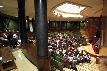 Clase en la Facultad de Filosofía de la Complutense de Madrid.