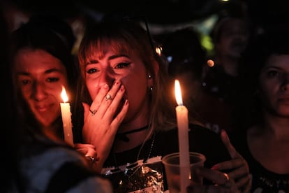 Una donna lamenta una protesta a Buenos Aires, il 5 gennaio 2025.