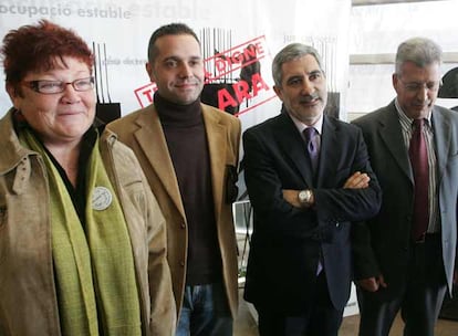 Glòria Marcos, Amadeu Sanchis, Gaspar Llamazares y Manuel Fuentes, ayer, en Valencia.