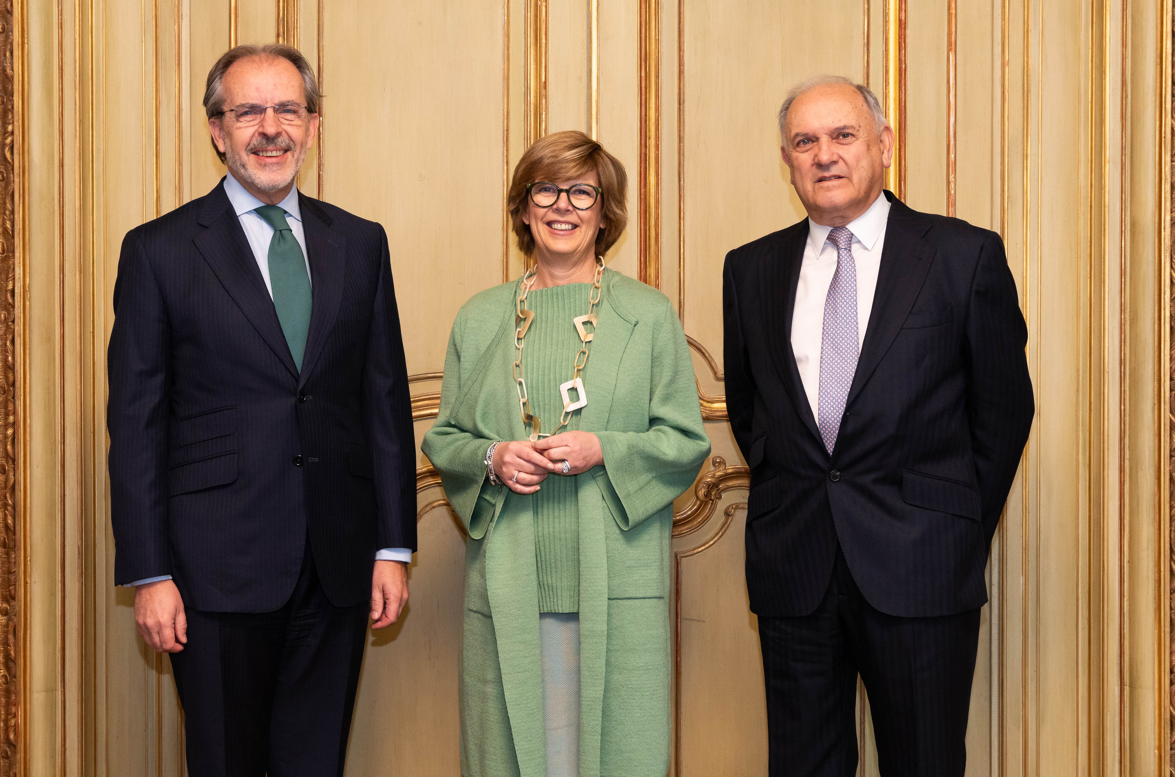 José Luis Acea CEO of Banca March, Valérie Urbain CEO of Euroclear, Luis Lada, Inversis Chairman