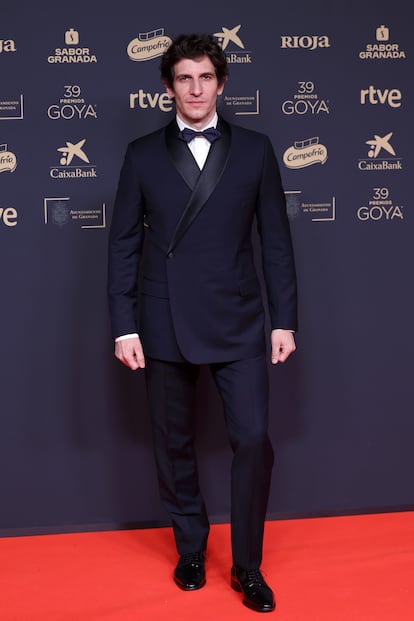 GRANADA, SPAIN - FEBRUARY 08: Quim Gutiérrez attends the red carpet during Goya Cinema Awards 2025 at the Granada Conference & Exhibition Centre on February 08, 2025 in Granada, Spain. (Photo by Pablo Cuadra/Getty Images)