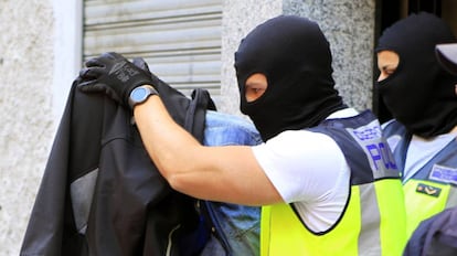 Detenci&oacute;n de dos marroqu&iacute;es que se encontraban en un &#039;avanzado y peligroso proceso de radicalizaci&oacute;n&#039;.