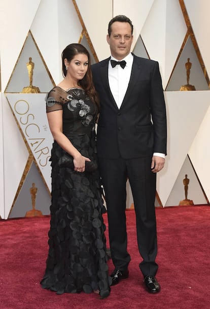 Vince Vaughn y su esposa, Kyla Weber, en los Oscar de 2017.