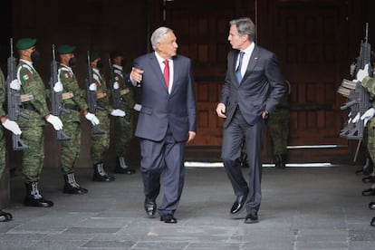 Andrés Manuel López Obrador, presidente de México, y Antony Blinken, secretario de Estado de EE UU