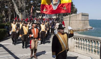 Desfile conmemorativo en Cádiz del Bicentenario.