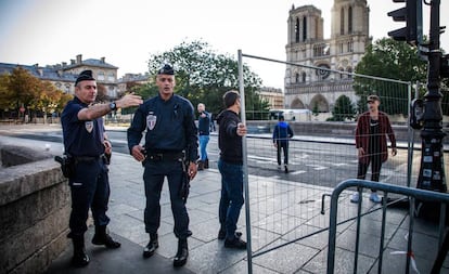 Los alrededores de Notre Dame clausurados por las tareas de descontaminación
