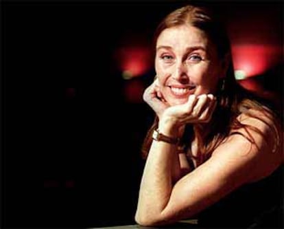 Verónica Forqué, en el teatro Real Cinema, donde se representa <i>La tentación vive arriba</i>.