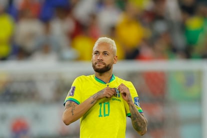 Neymar celebra la victoria de Brasil ante Corea del Sur.