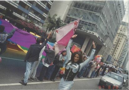 Primeira marcha reuniu 2.000 pessoas na Av. Paulista.