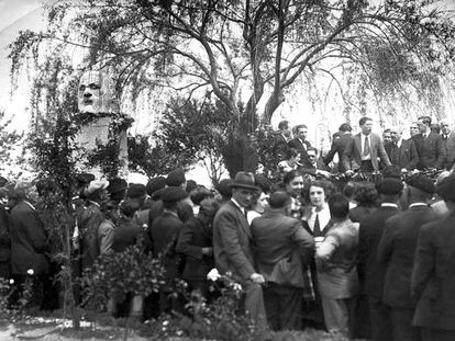Inauguración de la escultura de Sócrates en Tui, el 3 de mayo de 1936.
