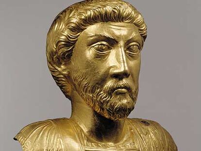 Busto de Marco Aurelio (1,5 kg. de oro) Del 180 d.J.C. Del museo suizo de Avenches.