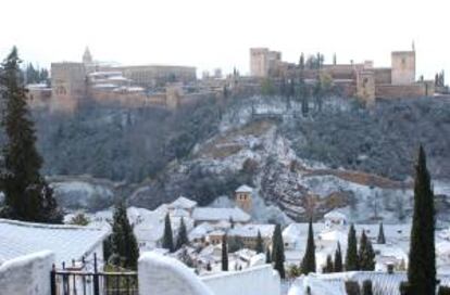 La Alhambra con nieve. EFE/Archivo