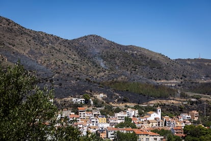 Vista de la zona calcinada en Colera (Girona), este sábado.