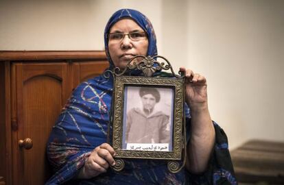 Safia Mobarak, viuda de un agente de la Polic&iacute;a Territorial desaparecido.