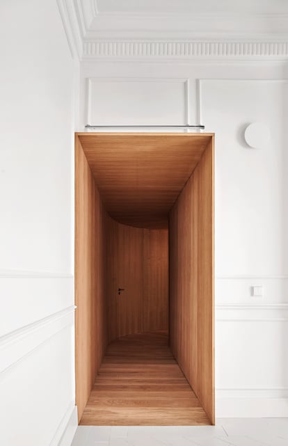 La casa incluye molduras de estilo 'art déco'.