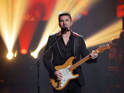 Juanes, durante su actuación en la gala del premio Persona del Año a Fleetwood Mac el viernes en el Radio City Music Hall.