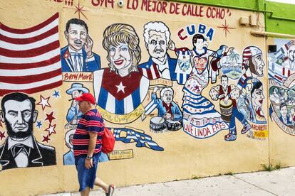 El muro de la fama en la calle 8 de la Pequeña Habana (Miami).